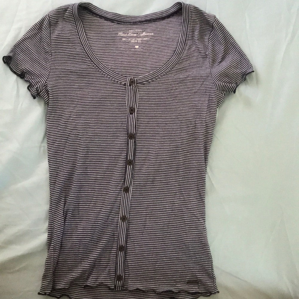 Hollister Button Up T-shirt